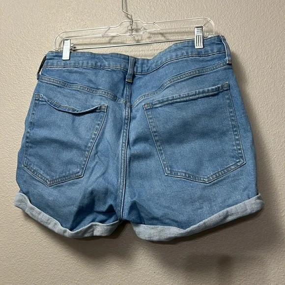 Old Navy High Rise OG Straight Shorts - Picture 5 of 10